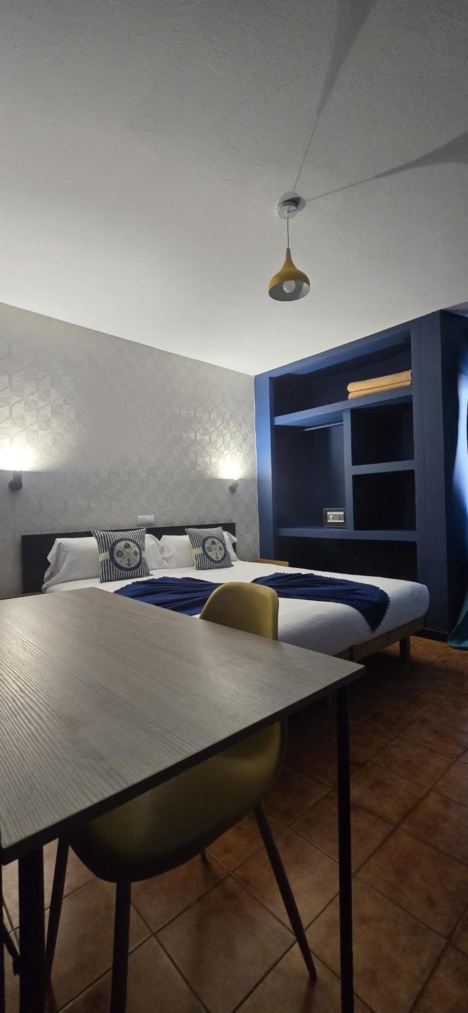 Hostal Balearic (Adults Only) San Antonio Abad Exterior foto